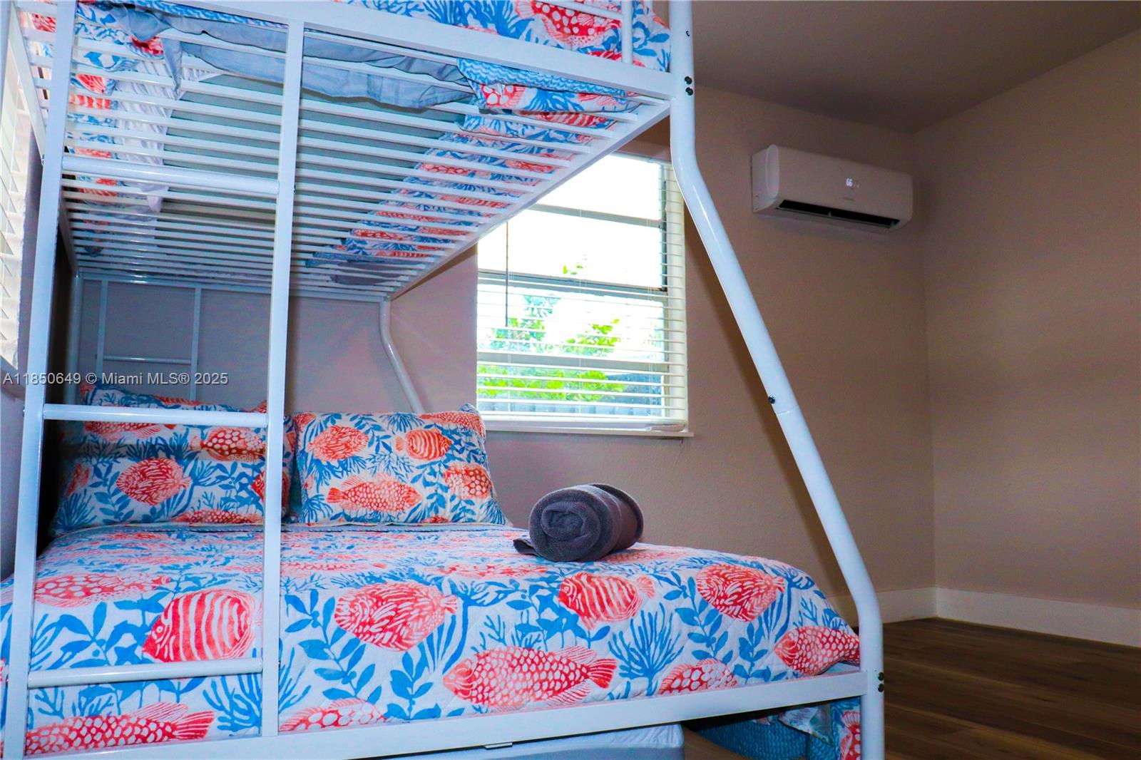 VICTORY HEIGHTS - Residential Lease
