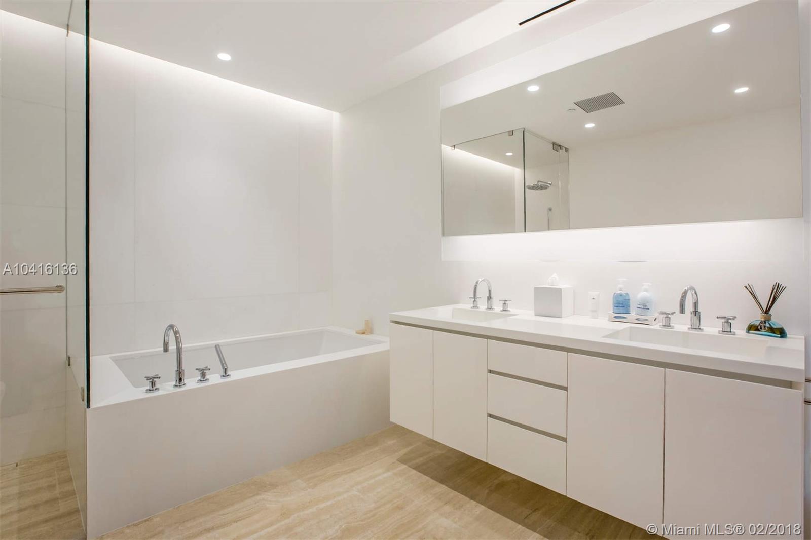 The Surf Club - Residential