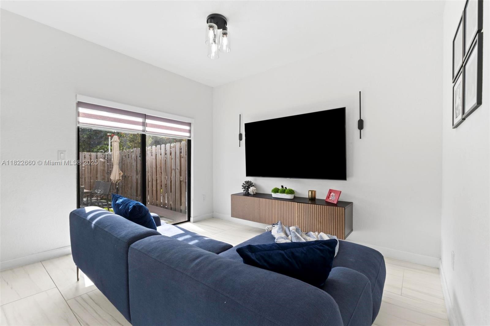 SILVER PALM RESIDENTIAL H - Residential