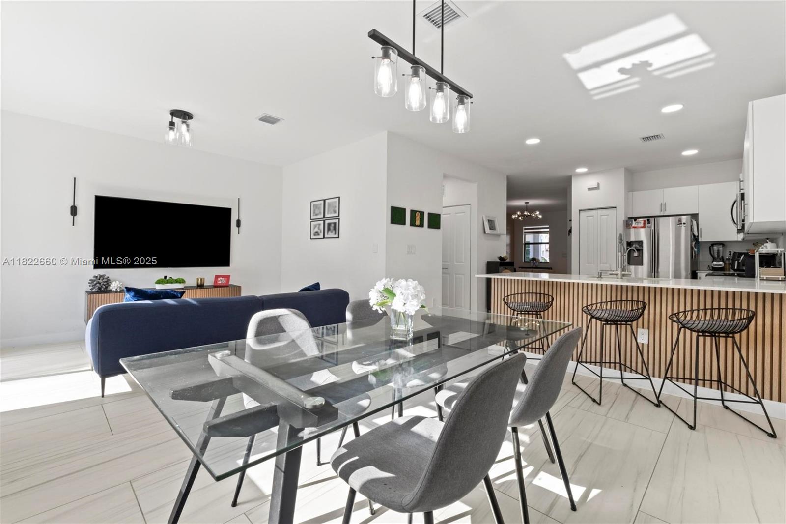 SILVER PALM RESIDENTIAL H - Residential