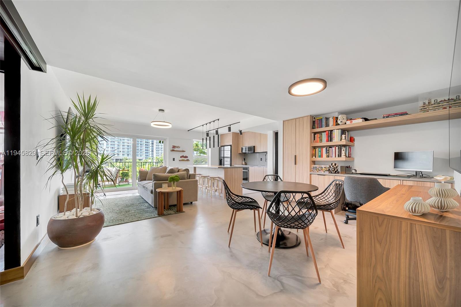 BAYSHORE TERRACE CONDO - Residential