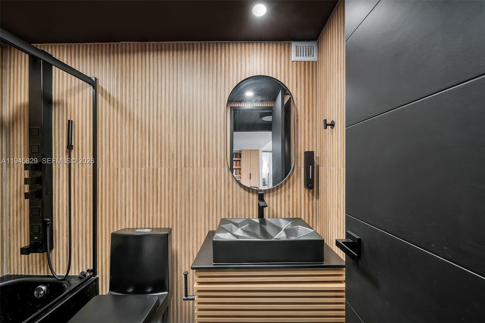 BAYSHORE TERRACE CONDO - Residential