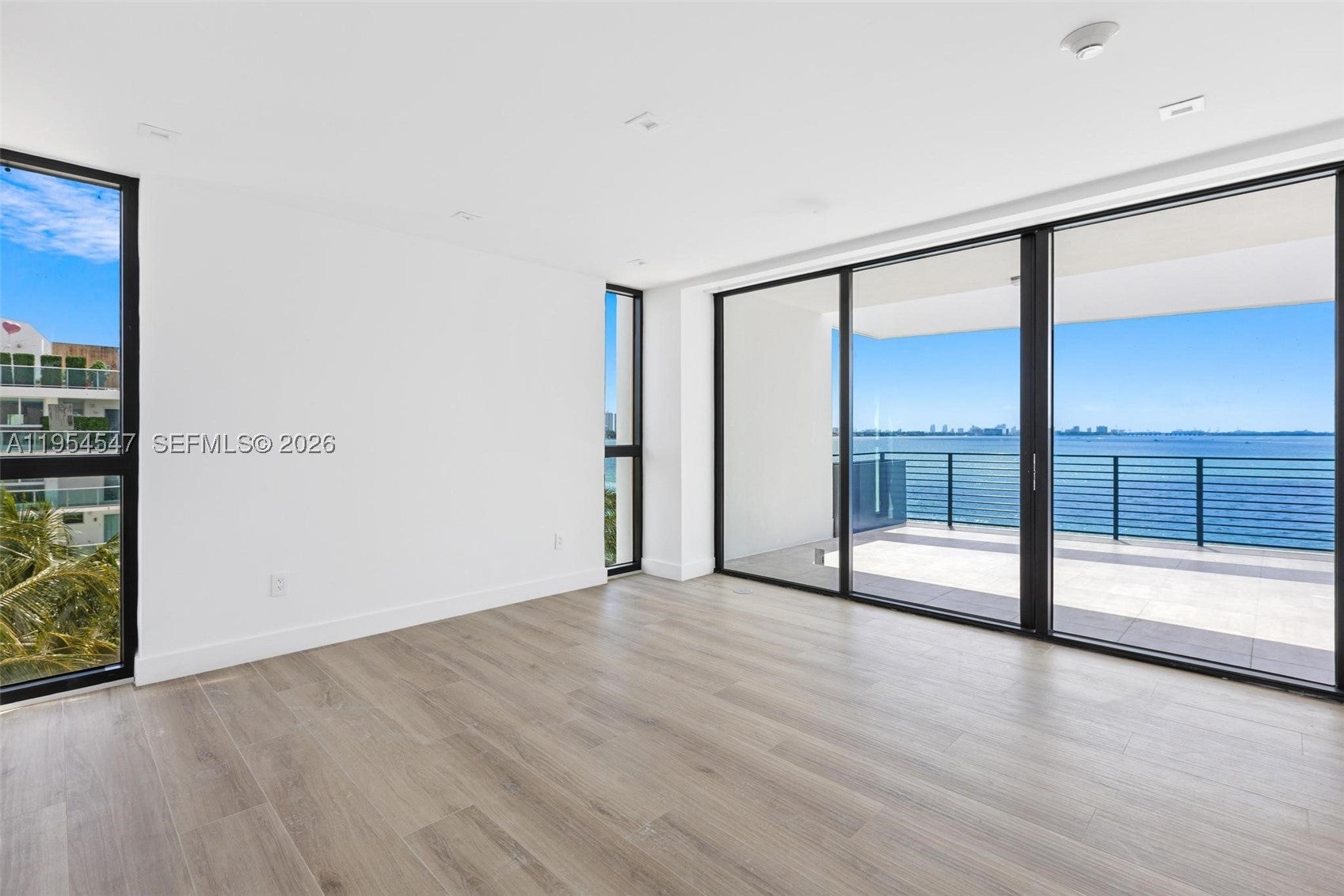 1930 Bay Dr Second Level Un 1