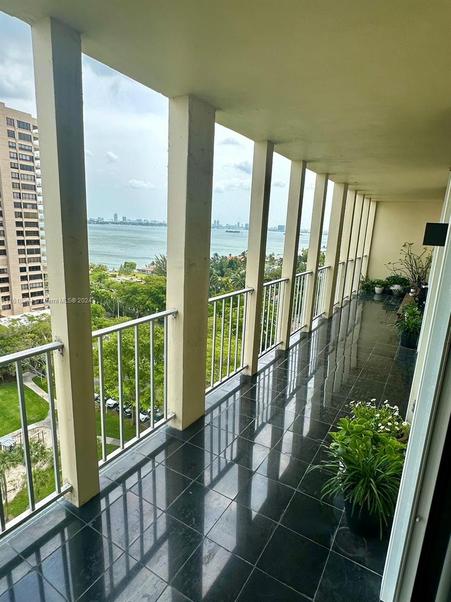 Photo 18 of 25 of 11111 Biscayne Blvd PH A condo