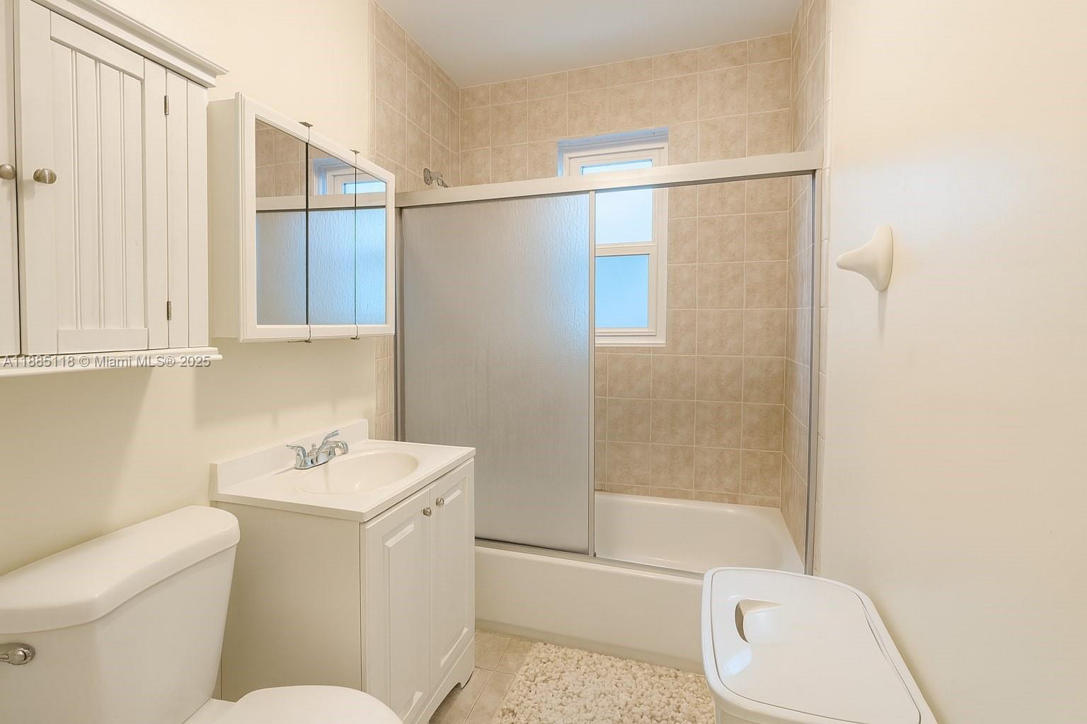 PRIORS 2ND ADDN TO BISCAY - Residential Lease