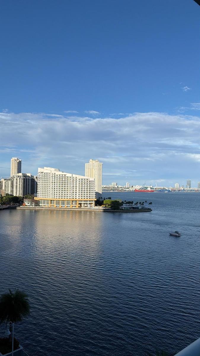 THE MARK ON BRICKELL COND - Residential