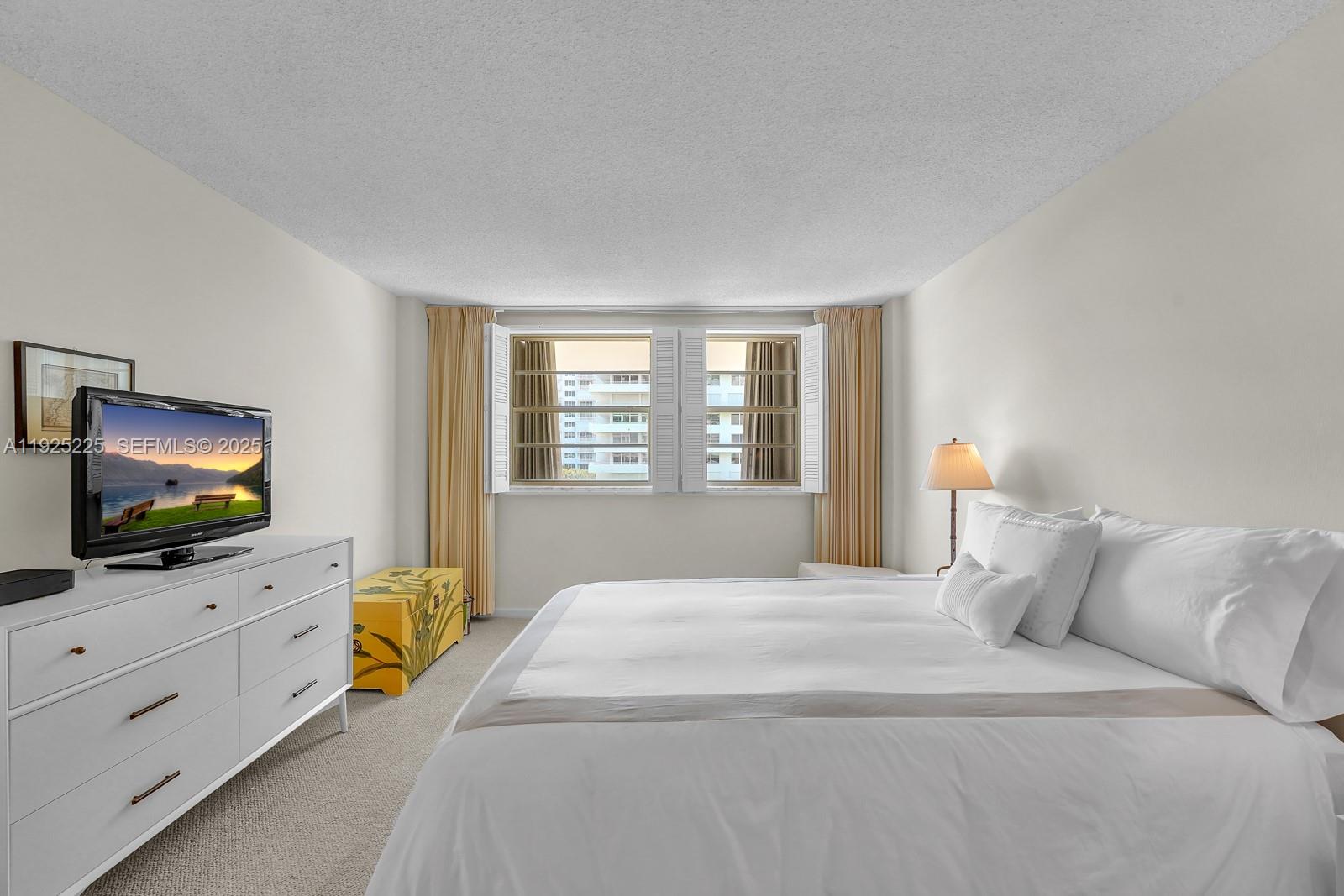 KEY BISCAYNE COMMODORE CL - Residential Lease