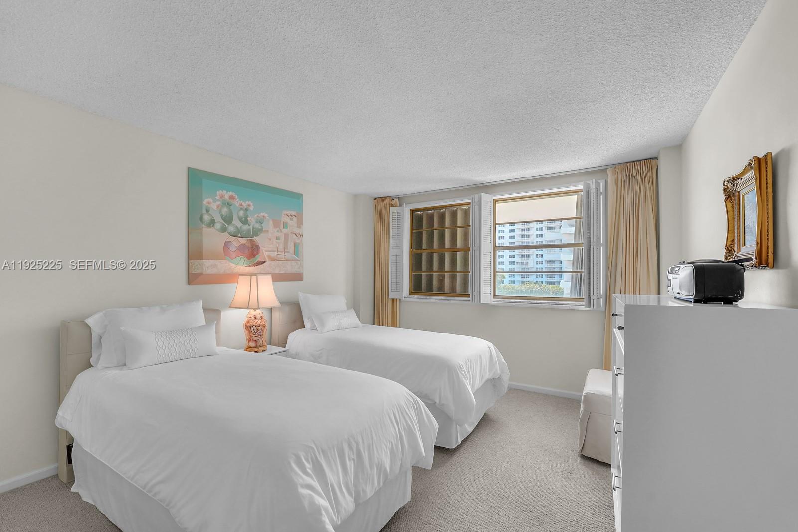 KEY BISCAYNE COMMODORE CL - Residential Lease