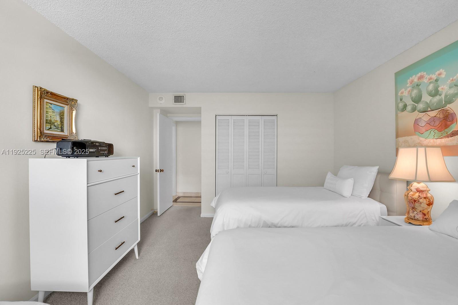 KEY BISCAYNE COMMODORE CL - Residential Lease