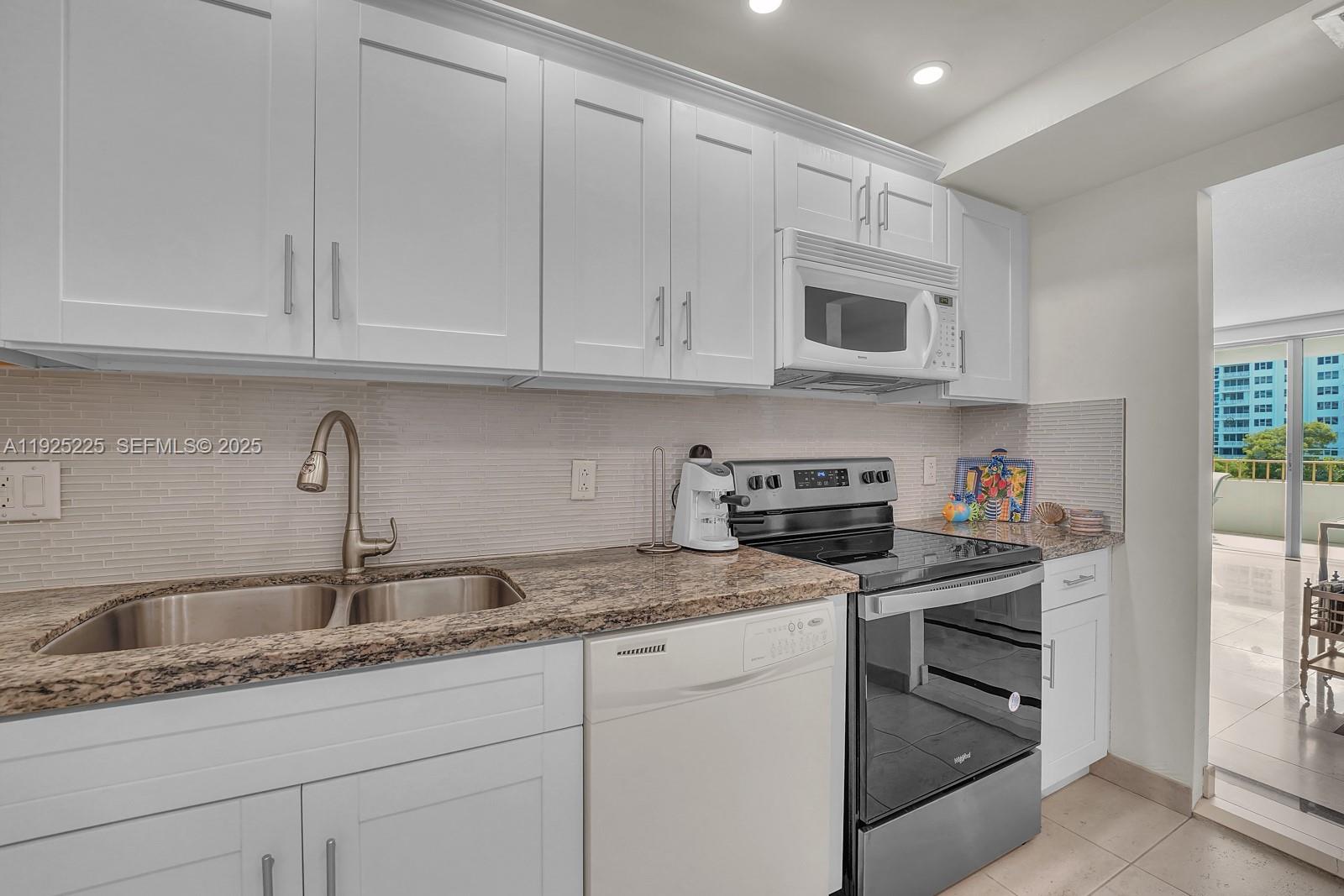 KEY BISCAYNE COMMODORE CL - Residential Lease