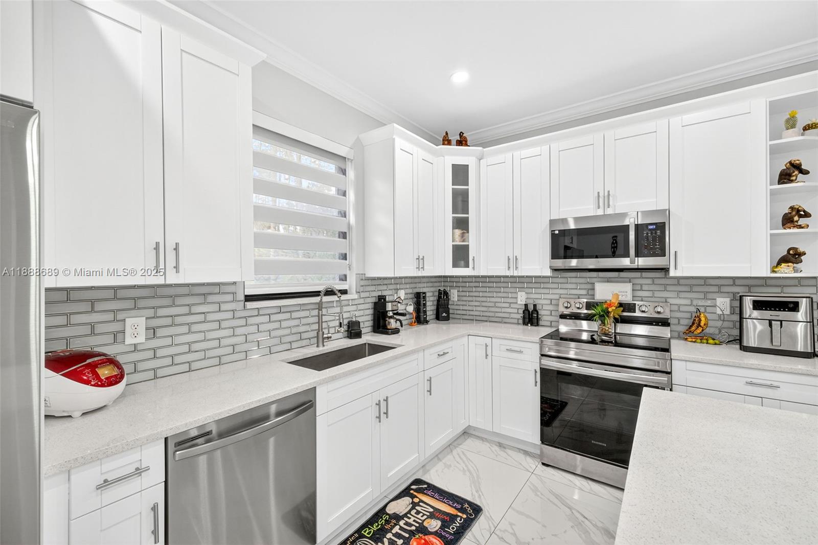 GOLDEN GATE EST UNIT 90 - Residential