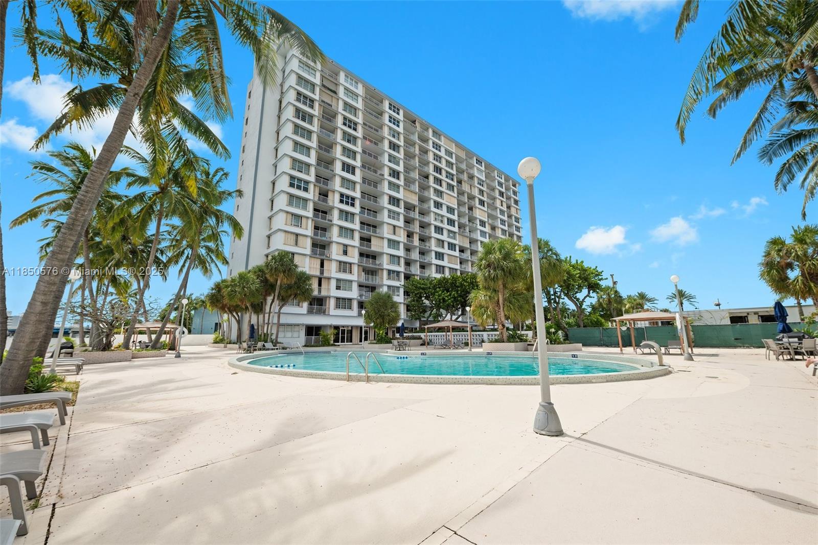 KENNEDY HOUSE CONDO - Residential