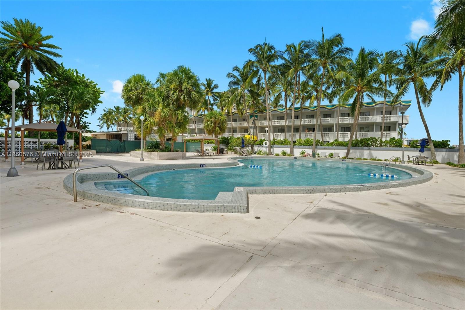 KENNEDY HOUSE CONDO - Residential