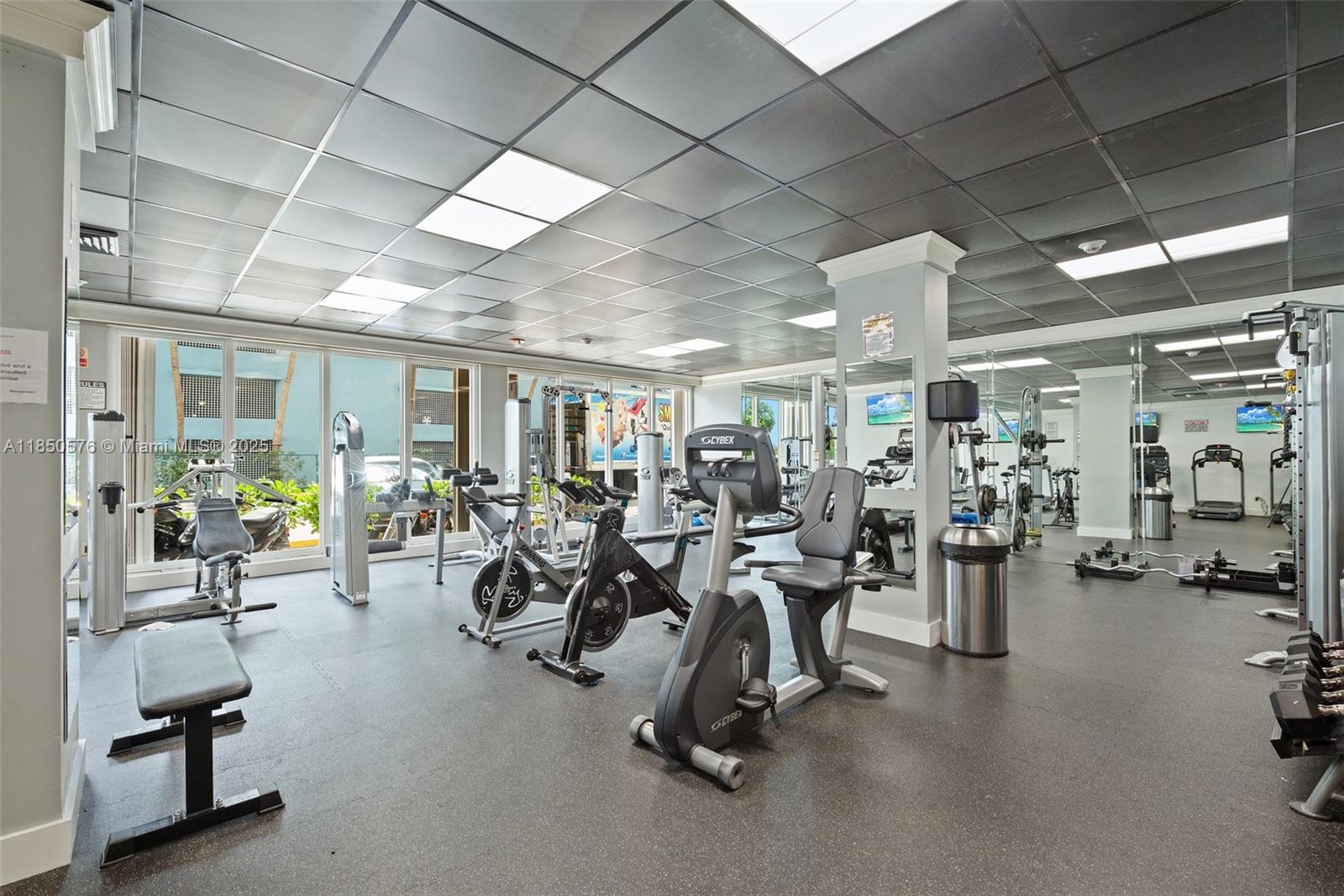 KENNEDY HOUSE CONDO - Residential