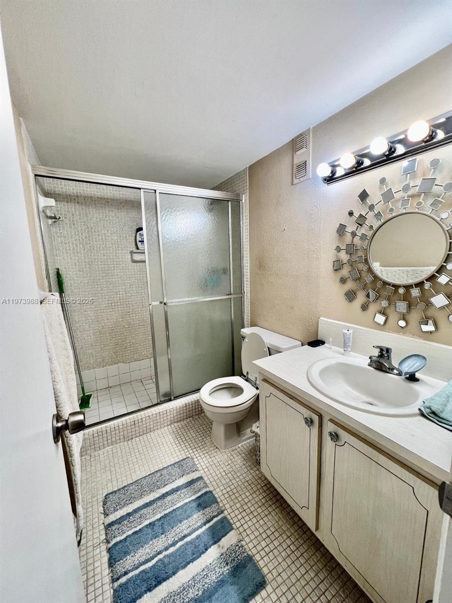 JADE WINDS GRP EASTER LIL - Residential