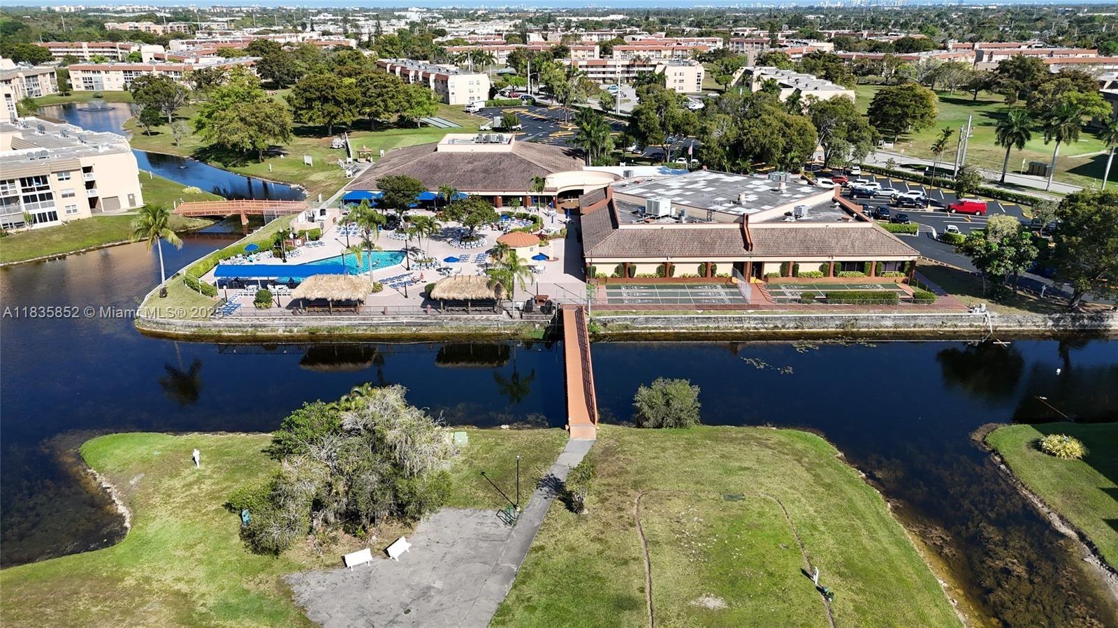 SUNRISE LAKES PHASE III - Residential