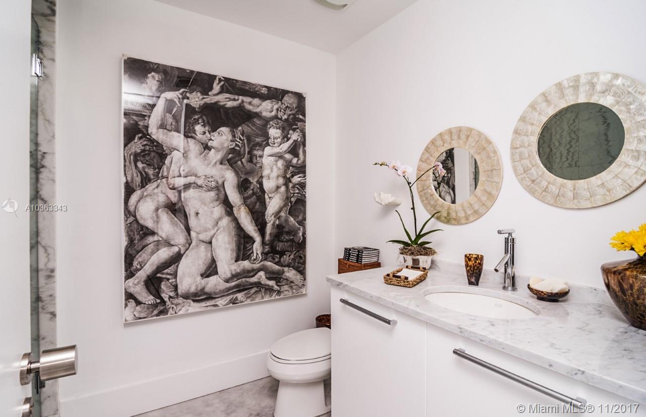 900 BISCAYNE BAY CONDO - Residential