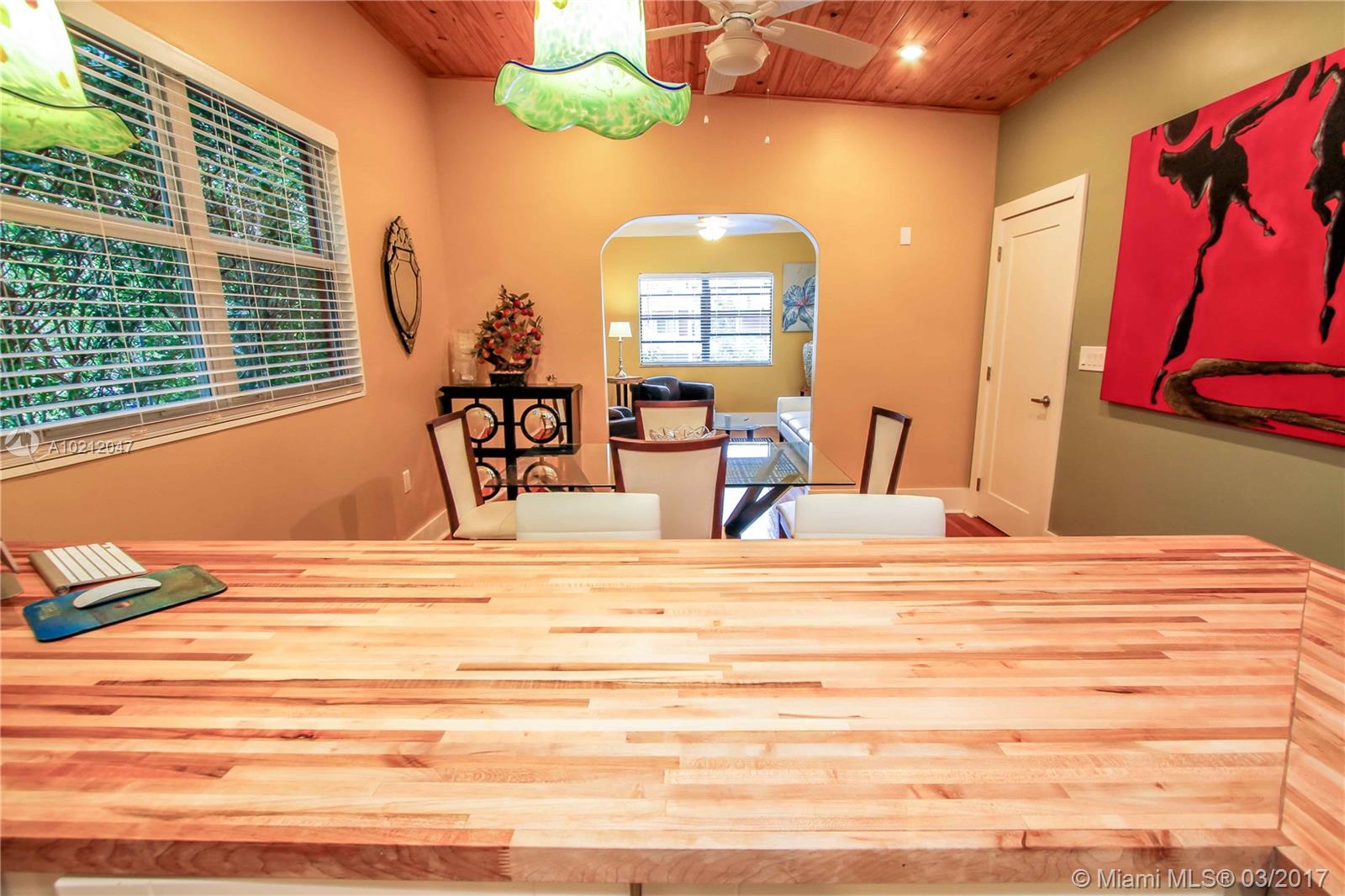 Hollywood 1-21 B - Residential