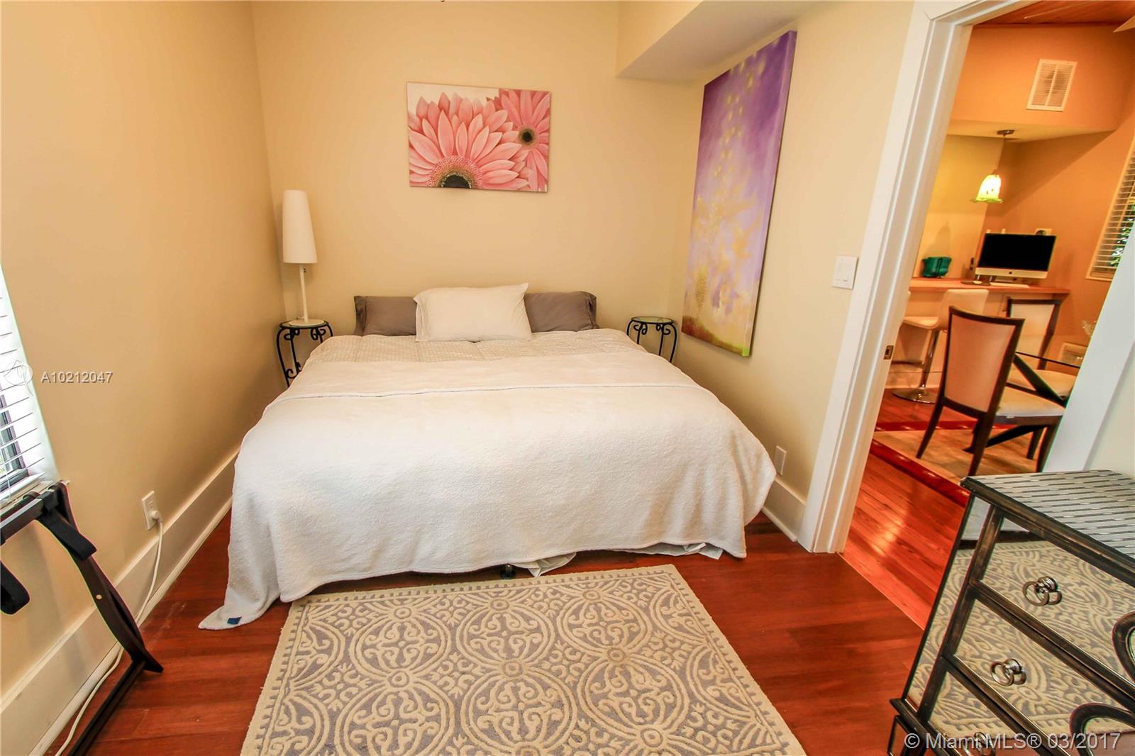 Hollywood 1-21 B - Residential