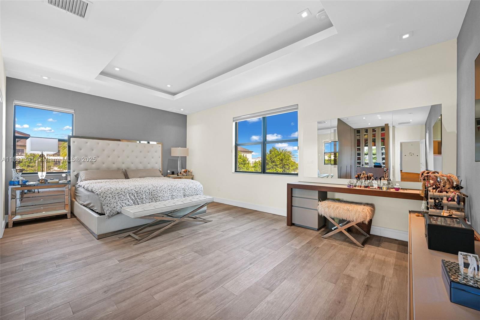 GRAND BAY SOUTH ESTATES - Residential