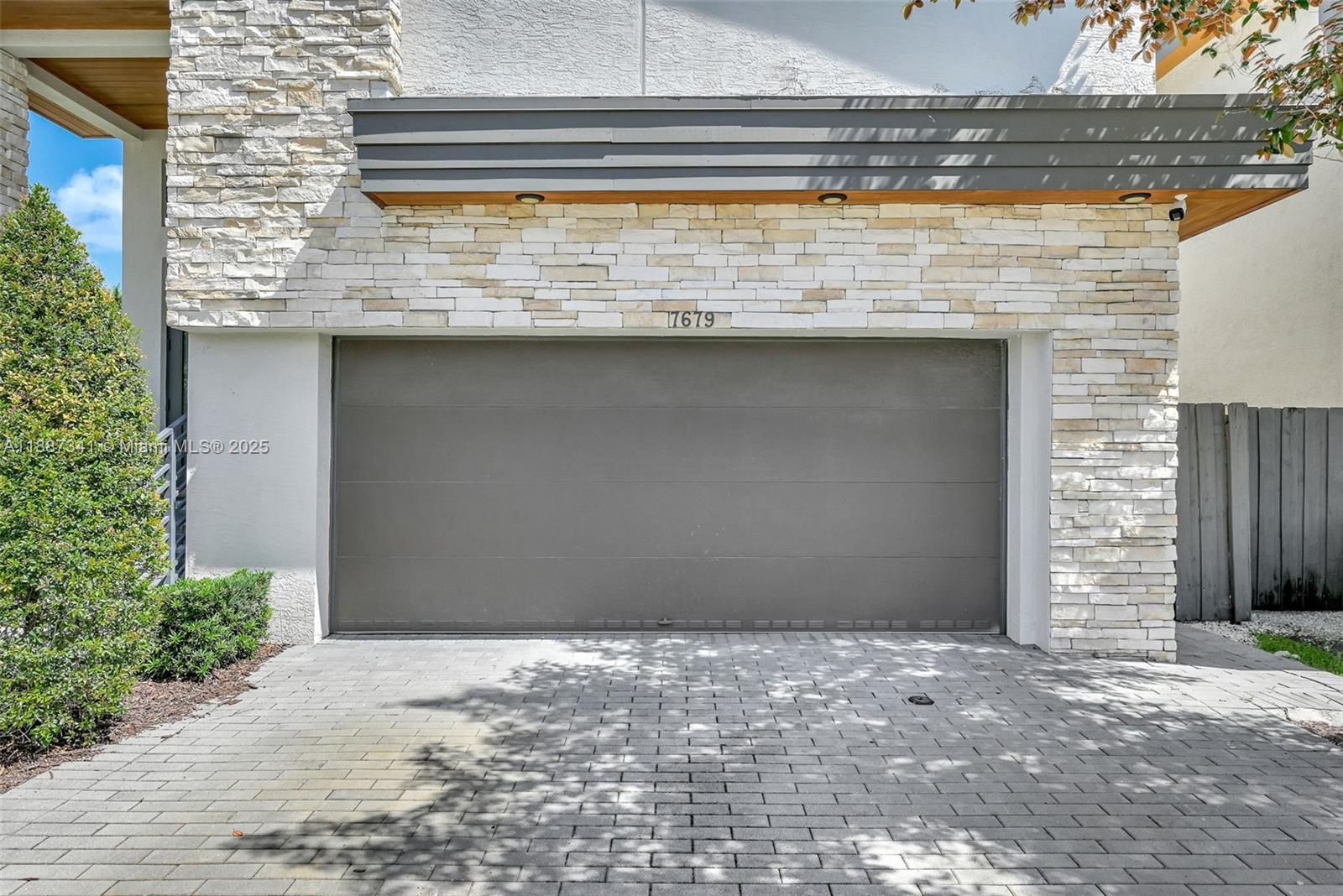 GRAND BAY SOUTH ESTATES - Residential