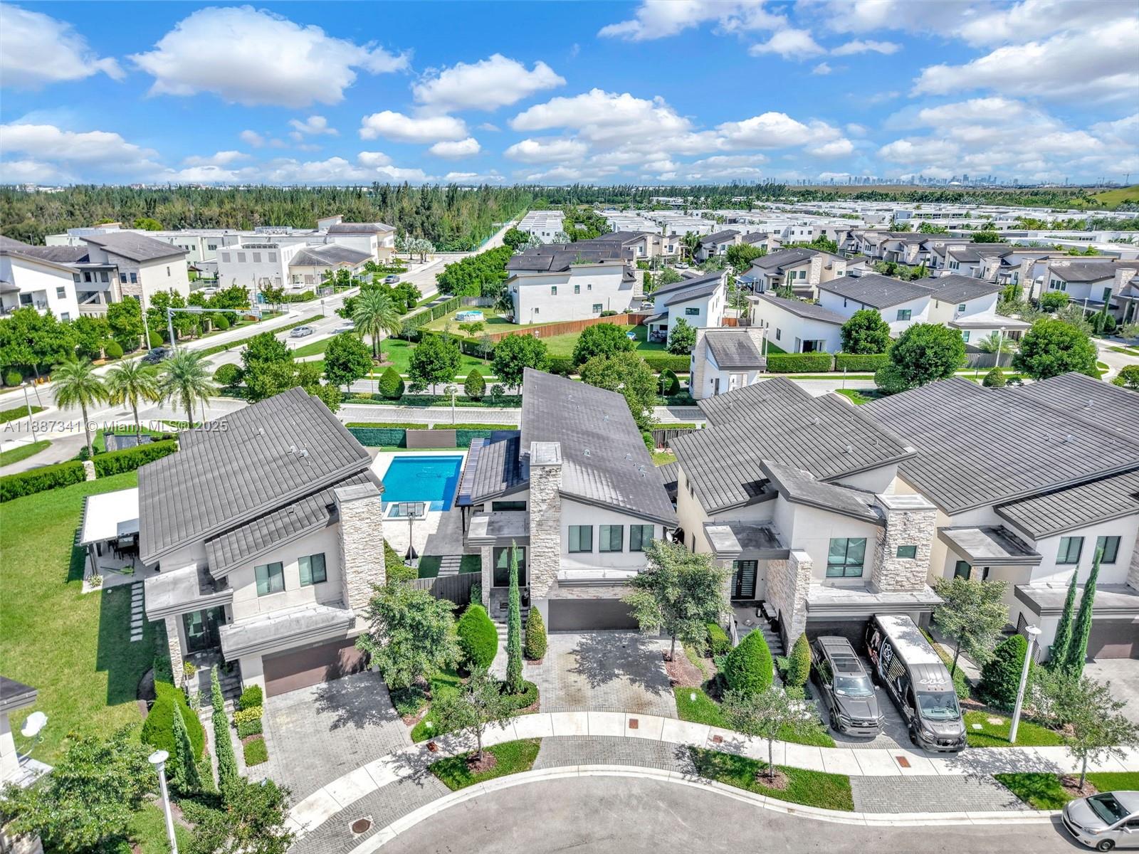 GRAND BAY SOUTH ESTATES - Residential