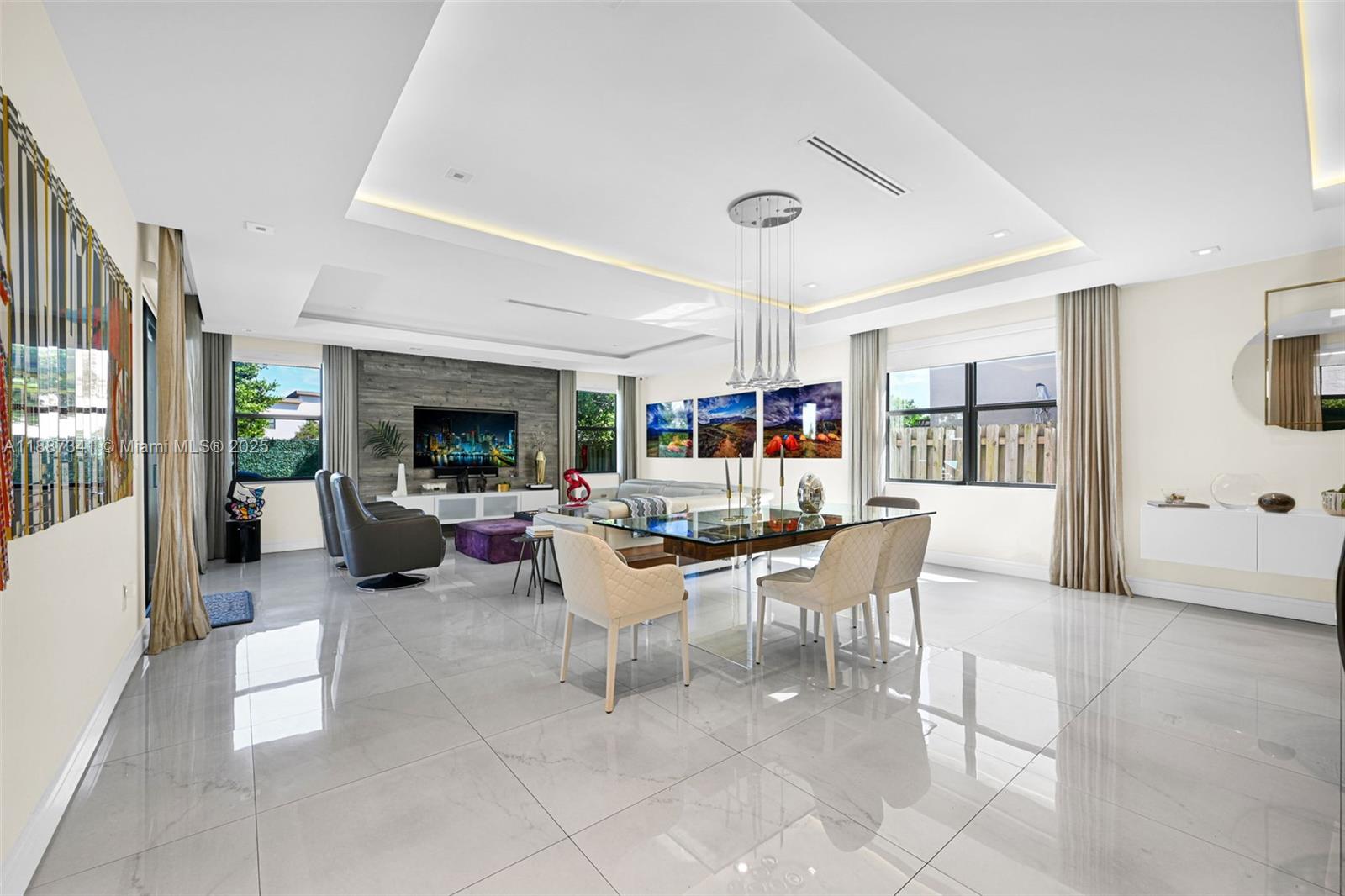 GRAND BAY SOUTH ESTATES - Residential