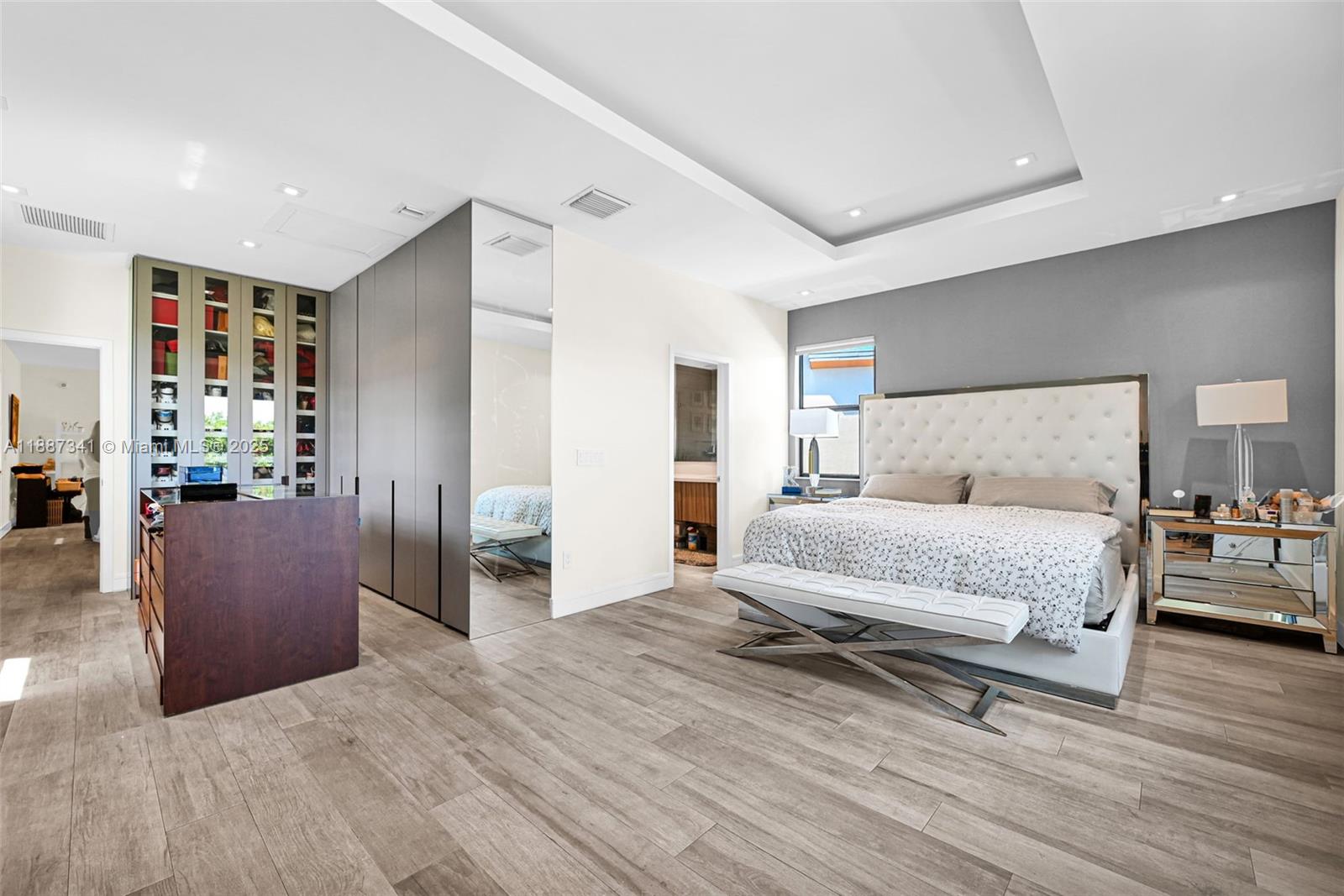 GRAND BAY SOUTH ESTATES - Residential