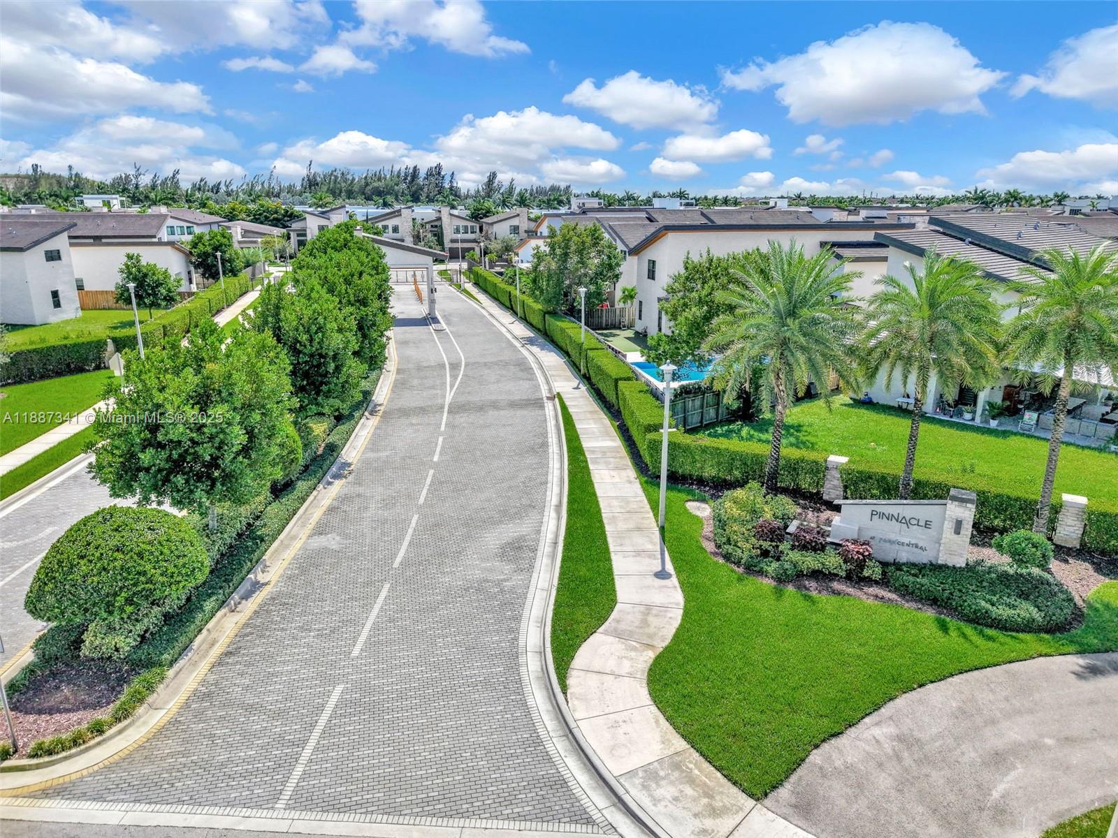GRAND BAY SOUTH ESTATES - Residential