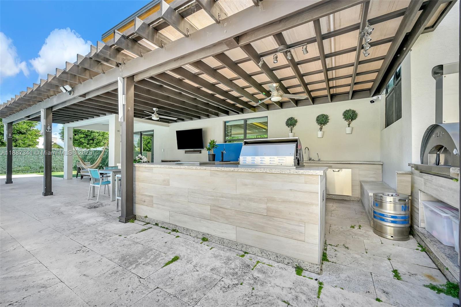 GRAND BAY SOUTH ESTATES - Residential