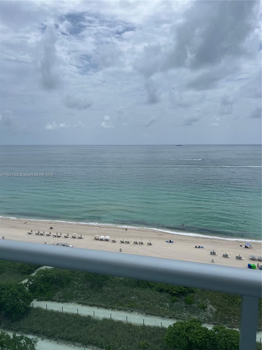 9511 Collins Ave 1502