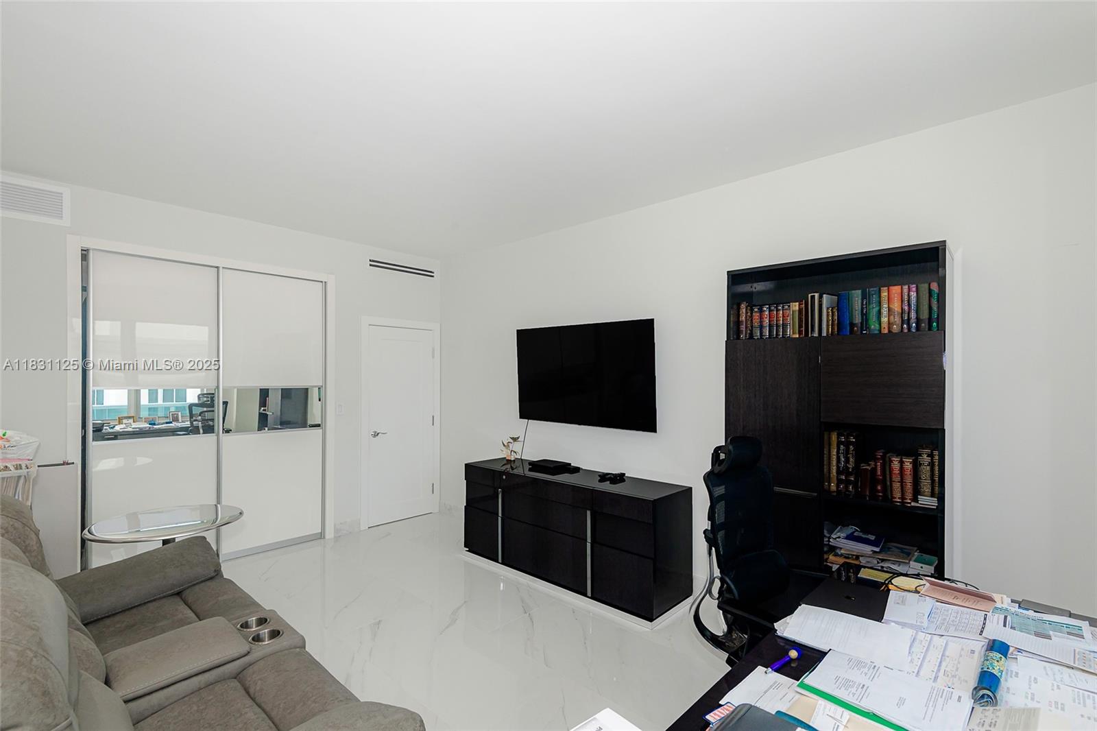 9500 OCEANS CONDO - Residential