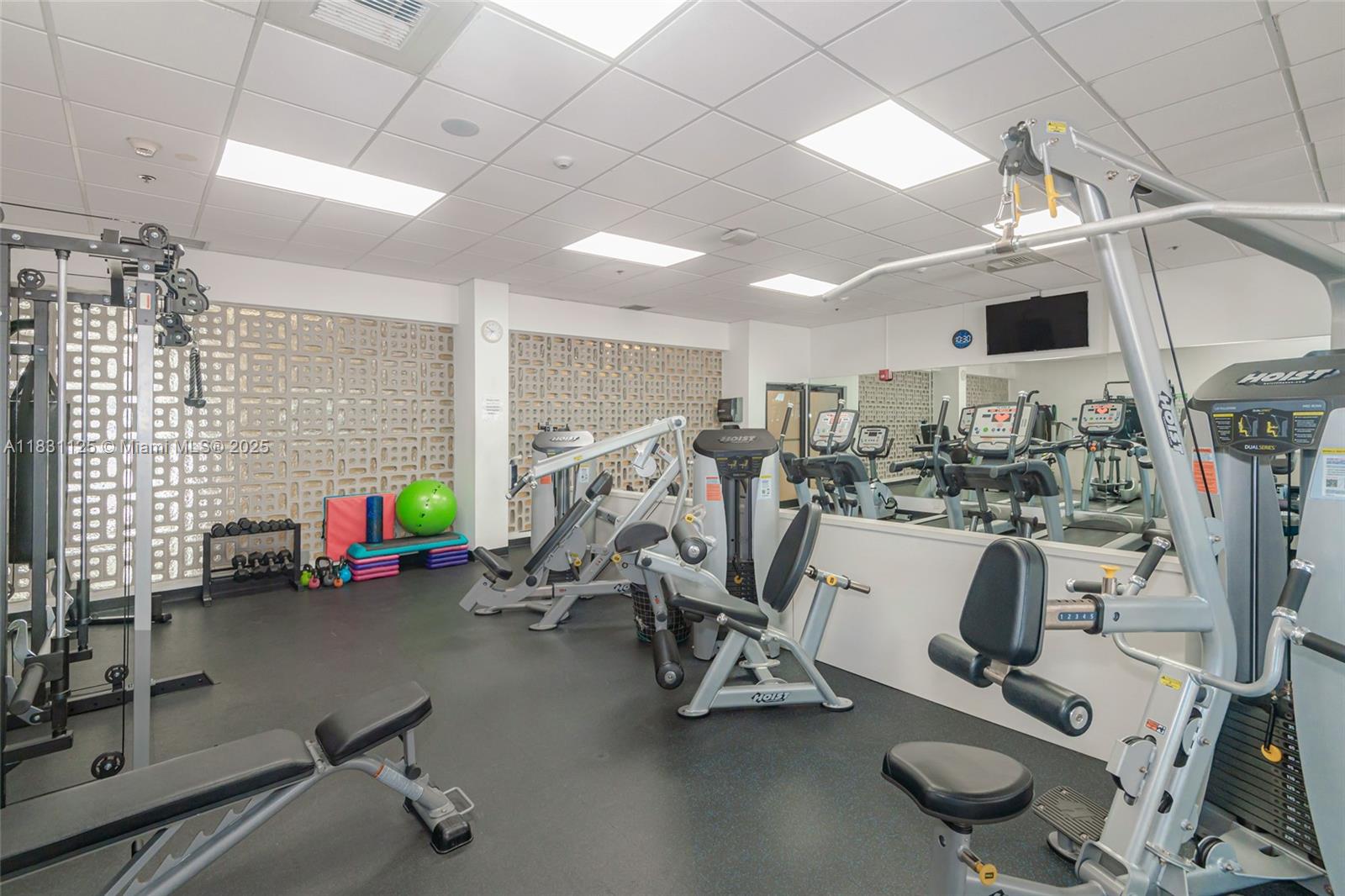 9500 OCEANS CONDO - Residential