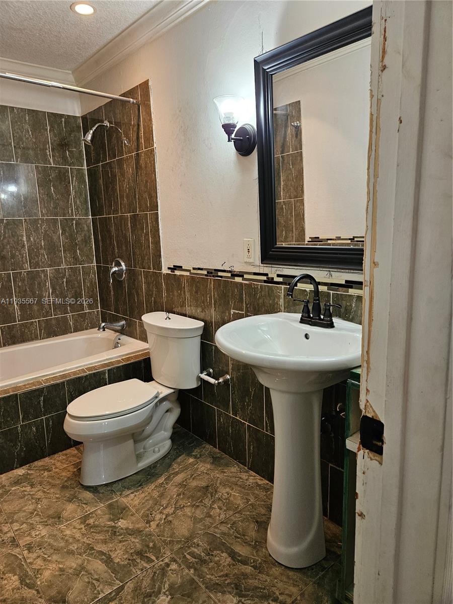 LAUDERDALE NORTH PARK SEC - Residential