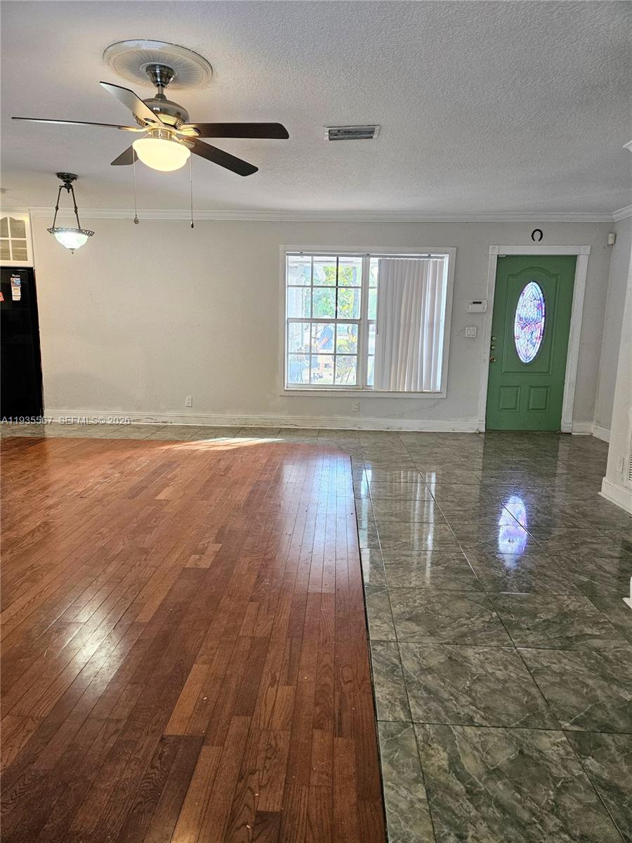 LAUDERDALE NORTH PARK SEC - Residential