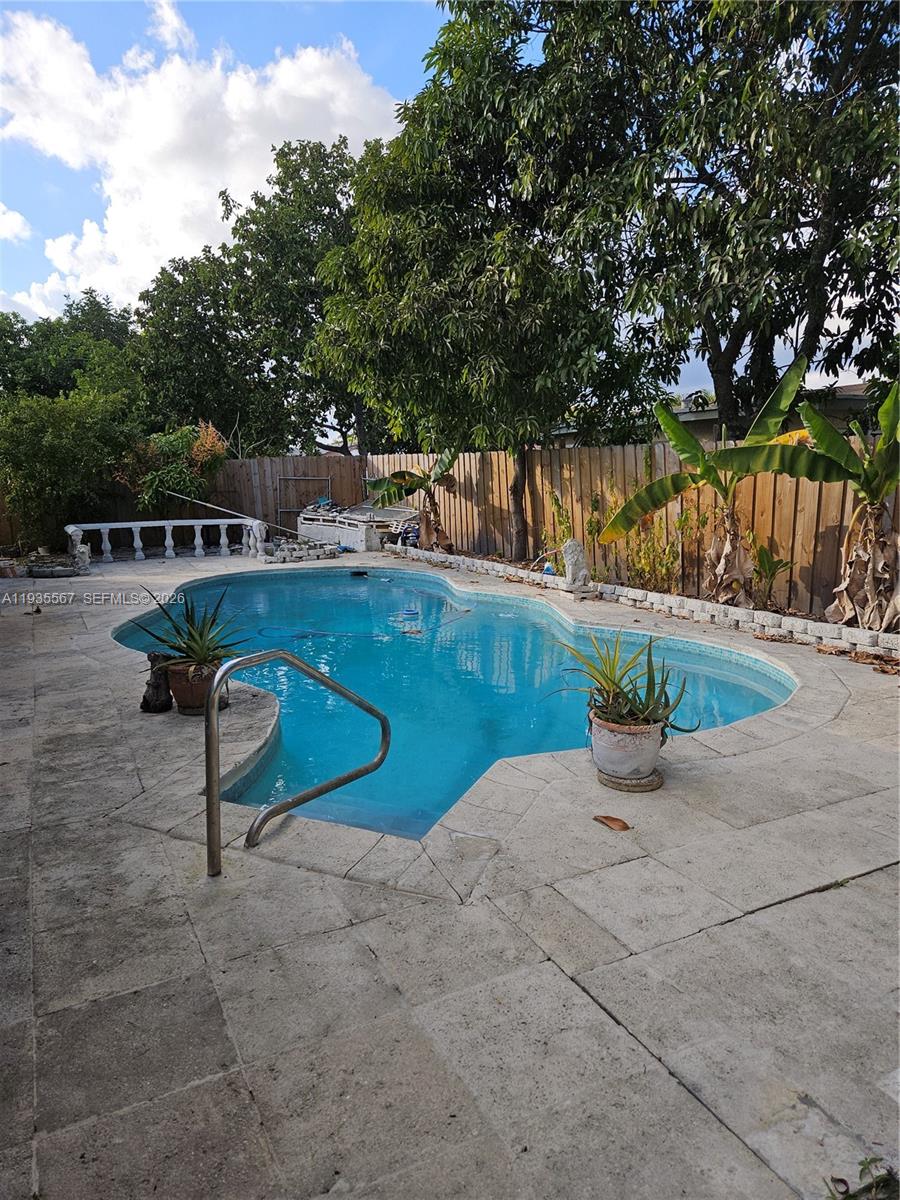 LAUDERDALE NORTH PARK SEC - Residential