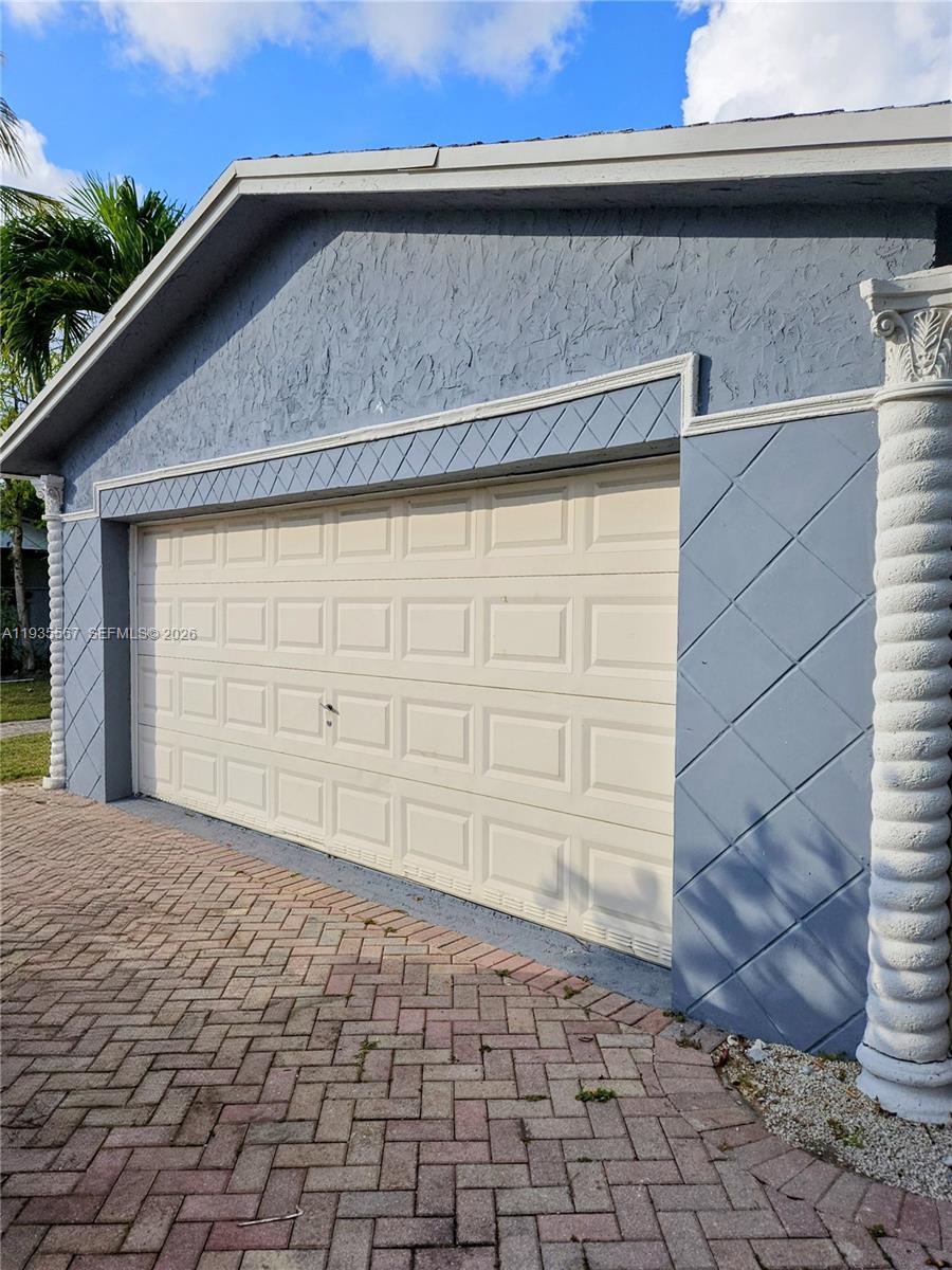 LAUDERDALE NORTH PARK SEC - Residential