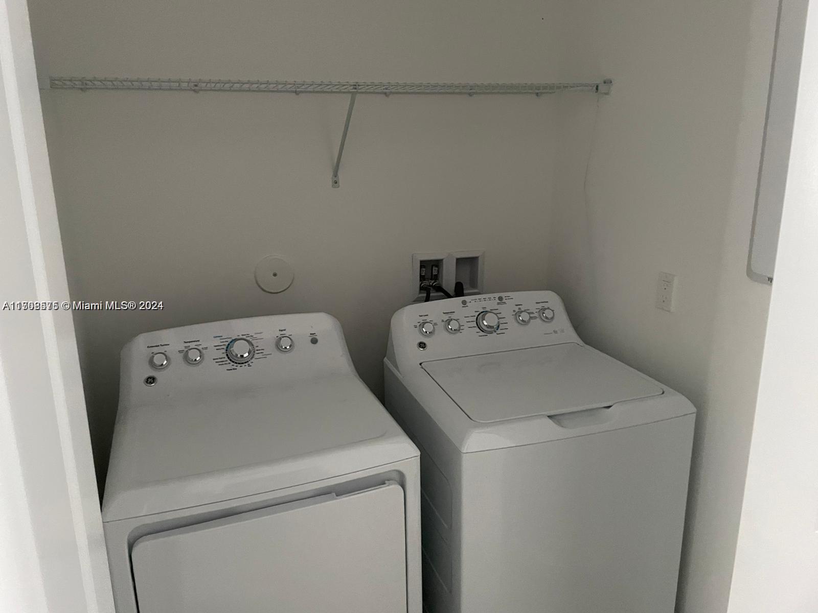 CHAPEL GROVE - Residential