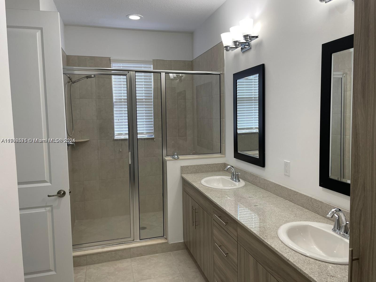 CHAPEL GROVE - Residential