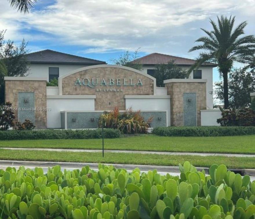 Spacious 3 bedroom and 3 full bathroom townhouse, corner  property in the luxury community of Aquabella. Carpet and tile throughout this villa at Convenient location. Located in a gated community with many amenities for the whole family! Deluxe clubhouse with a community pool, fitness center and more. Great schools, close to shopping and restaurants.   **You may rent it furnished or unfurnished. Please contact agent for showings. $150 application fee + $100 processing fee.