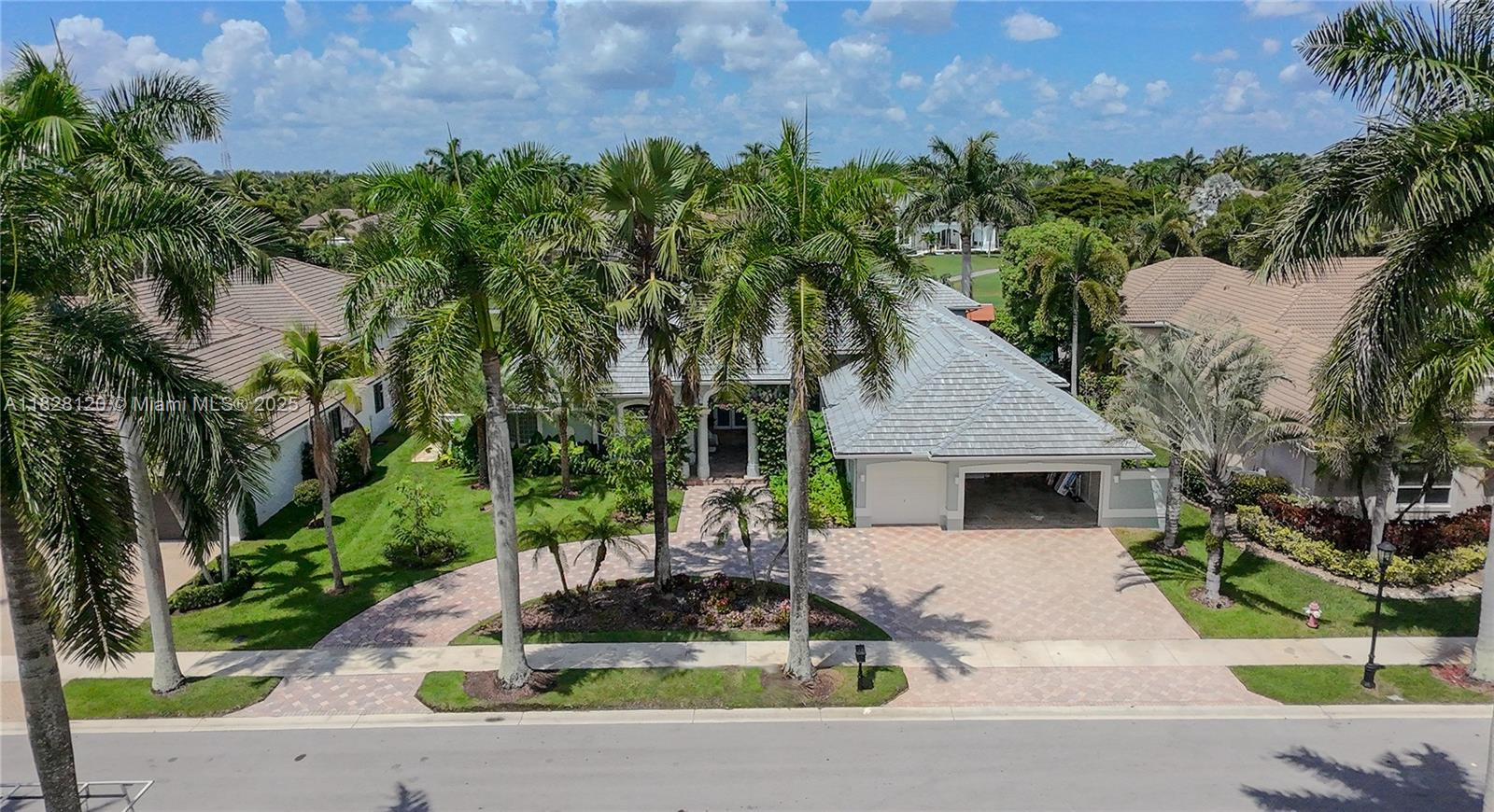 2493 Poinciana Dr