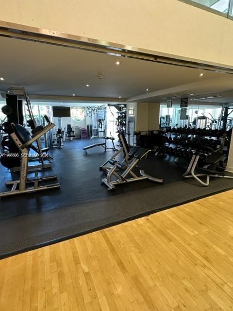 PALMS TOWER ONE CONDO - Residential