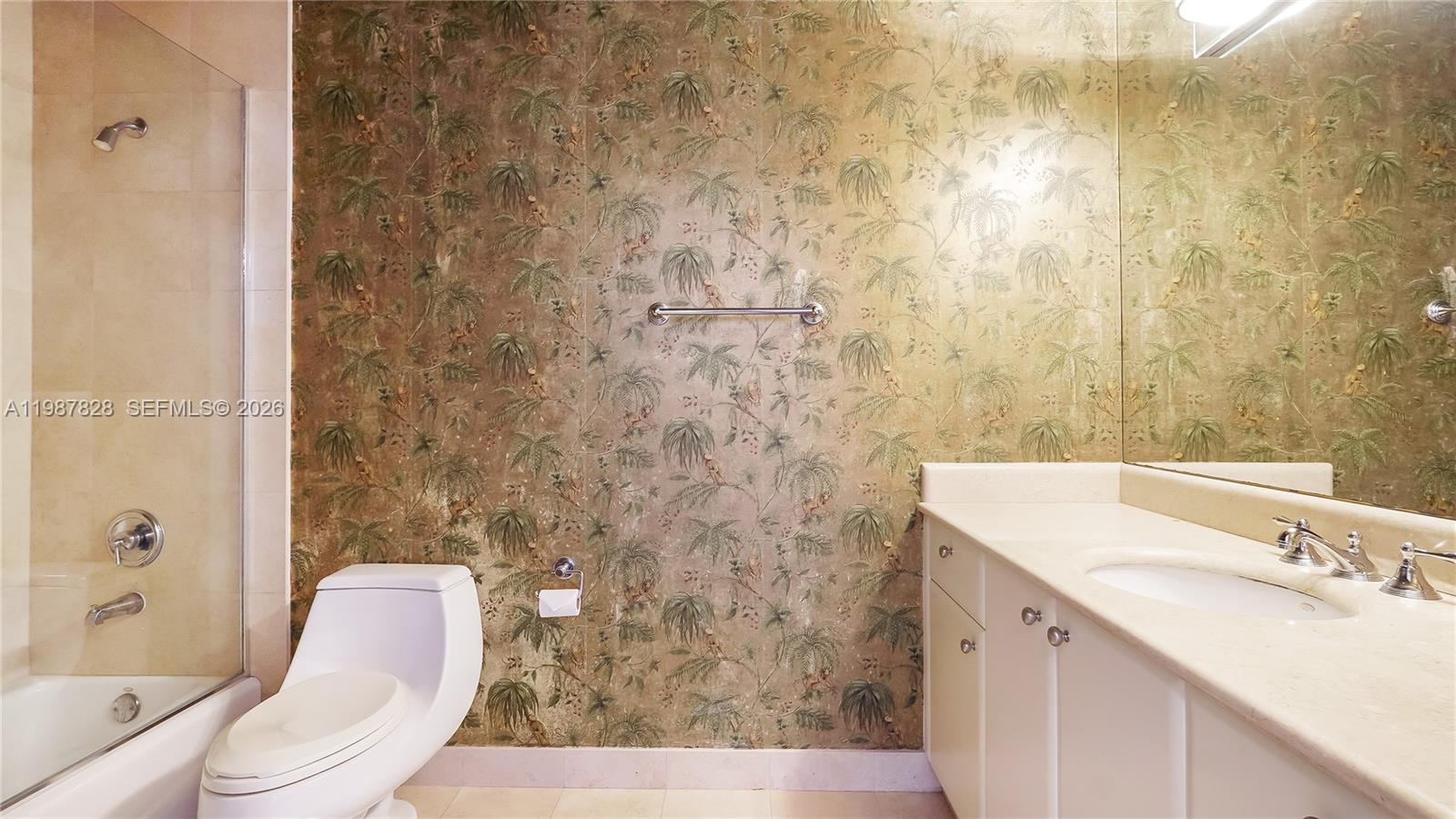 PALMS TOWER ONE CONDO - Residential