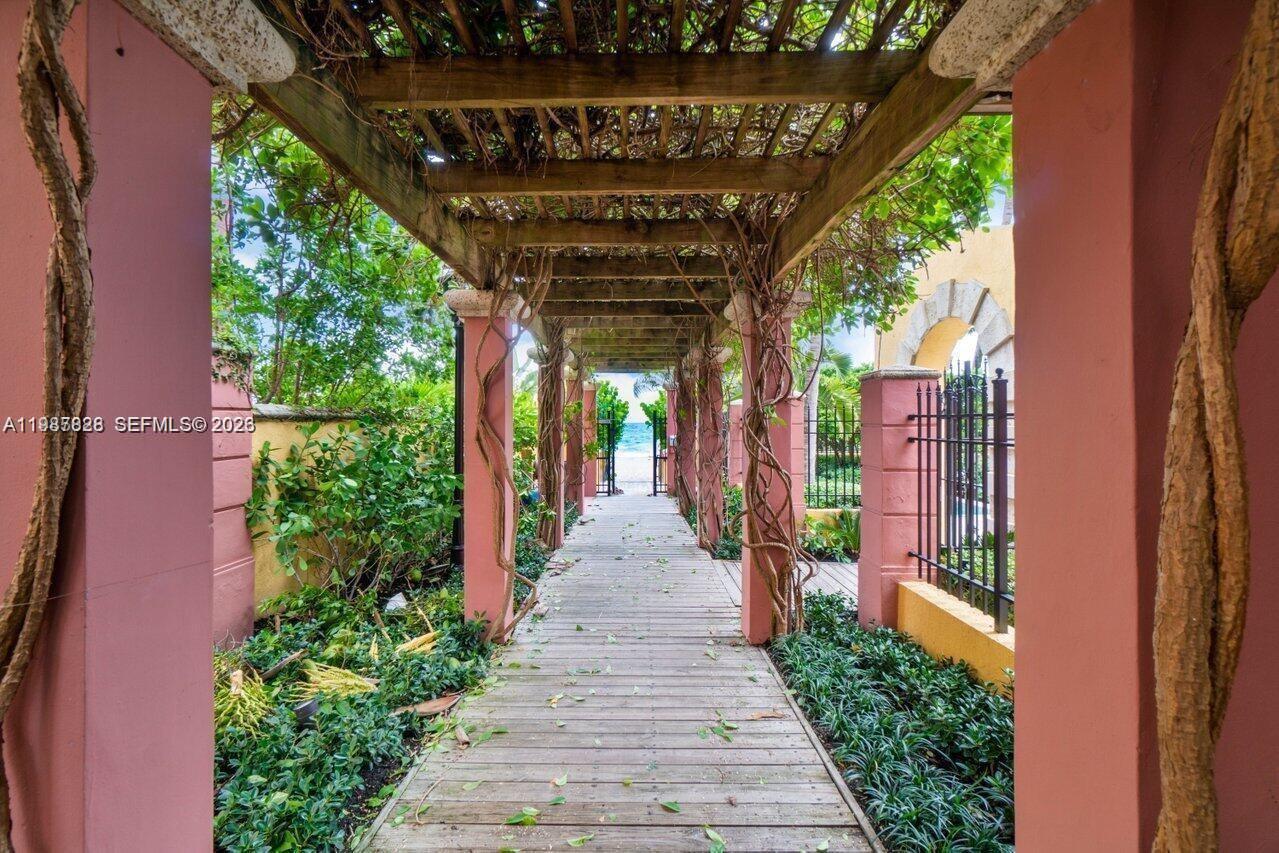 PALMS TOWER ONE CONDO - Residential