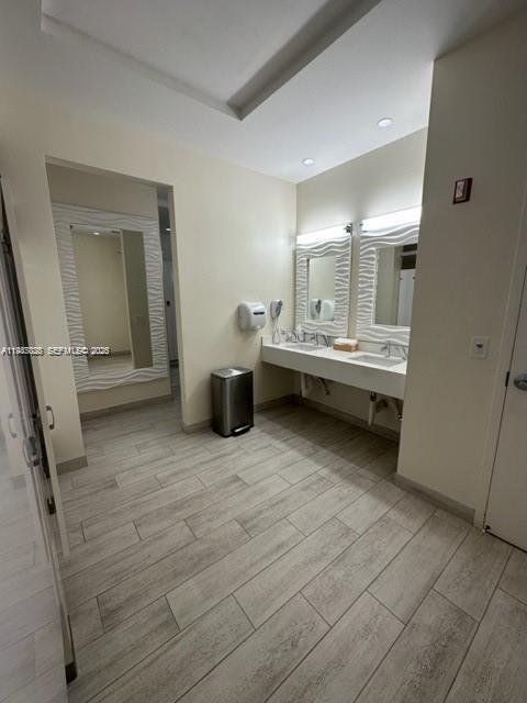 PALMS TOWER ONE CONDO - Residential