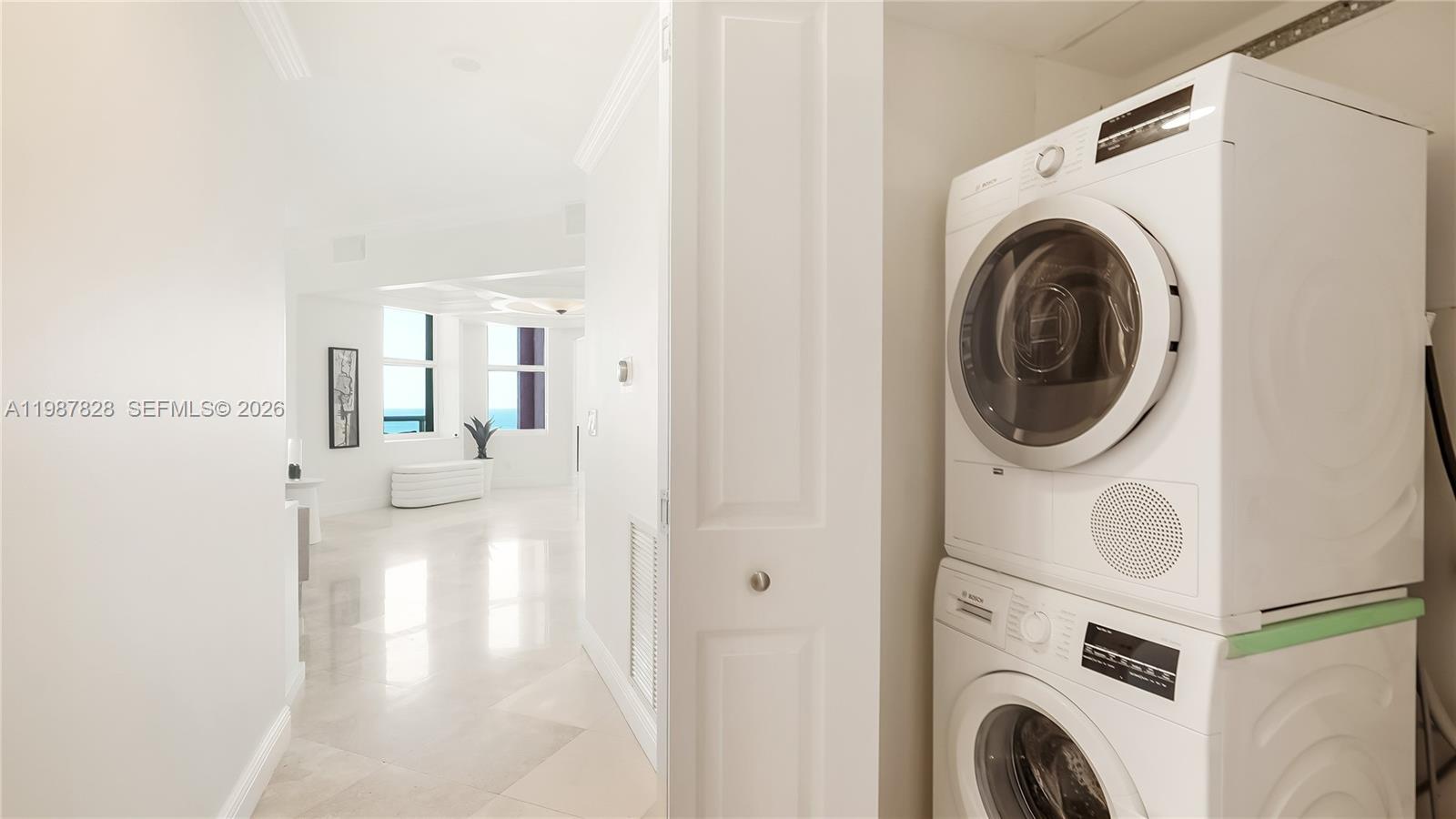 PALMS TOWER ONE CONDO - Residential