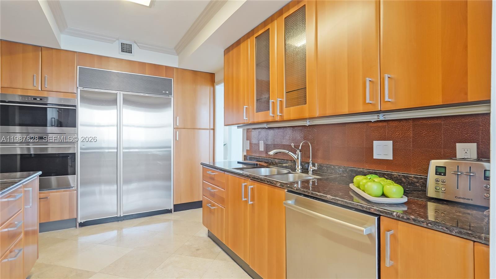 PALMS TOWER ONE CONDO - Residential