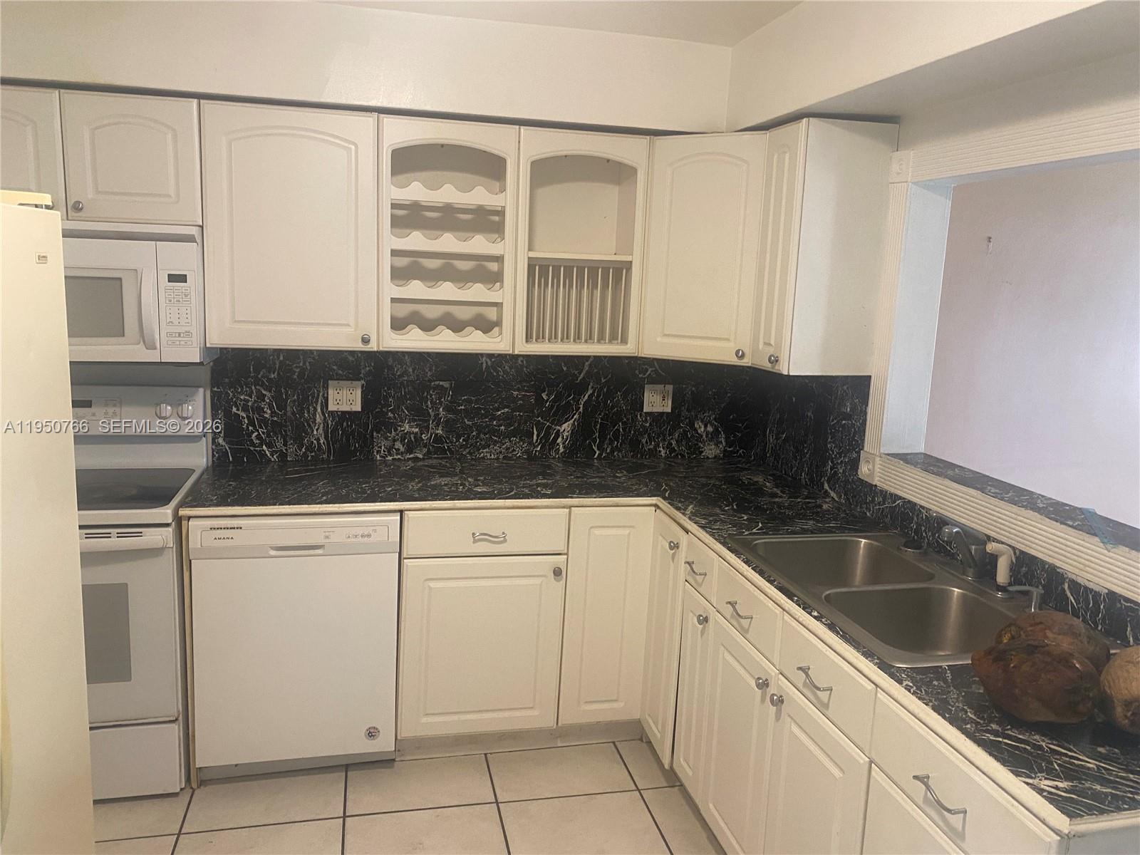 SUMMERTIME ISLES SECOND A - Residential