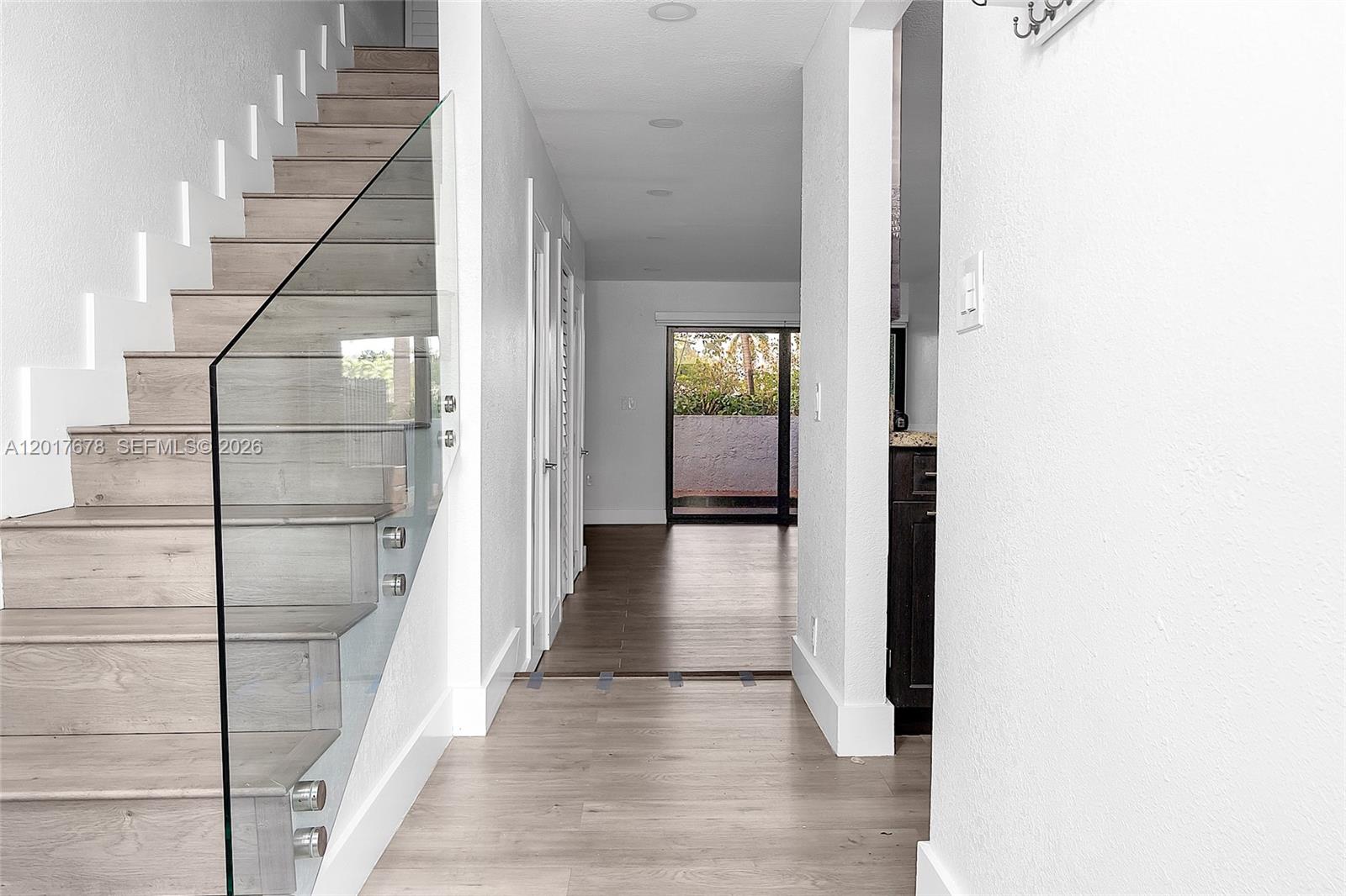 RIVER CLUB TOWNHOUSE COND - Residential