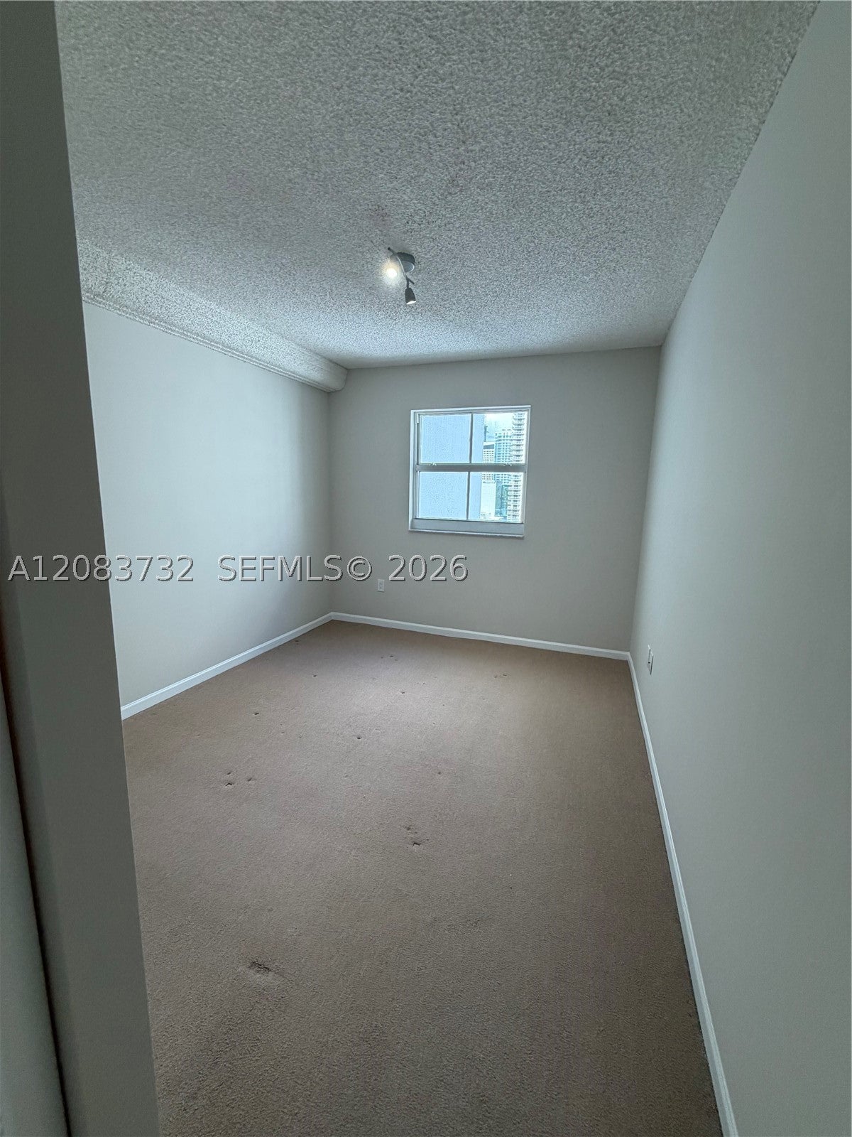 185 SE 14th Ter 2512